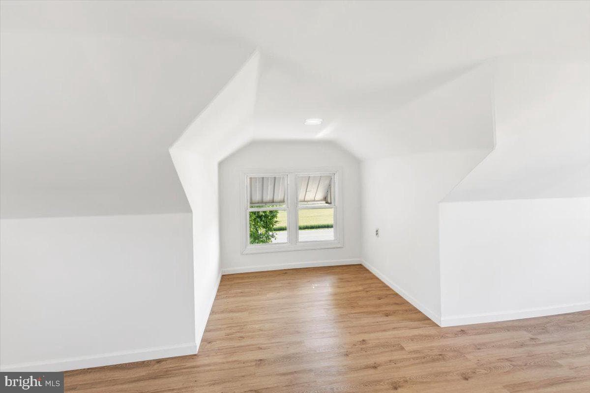 6824 Woodbine Road photo 26