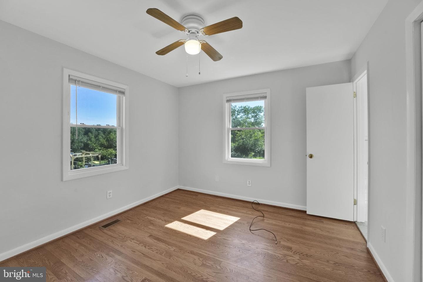 810 Wisteria Drive photo 11