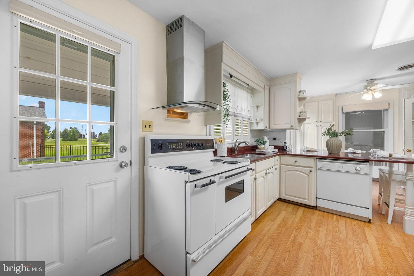 2883 Park Avenue photo 21