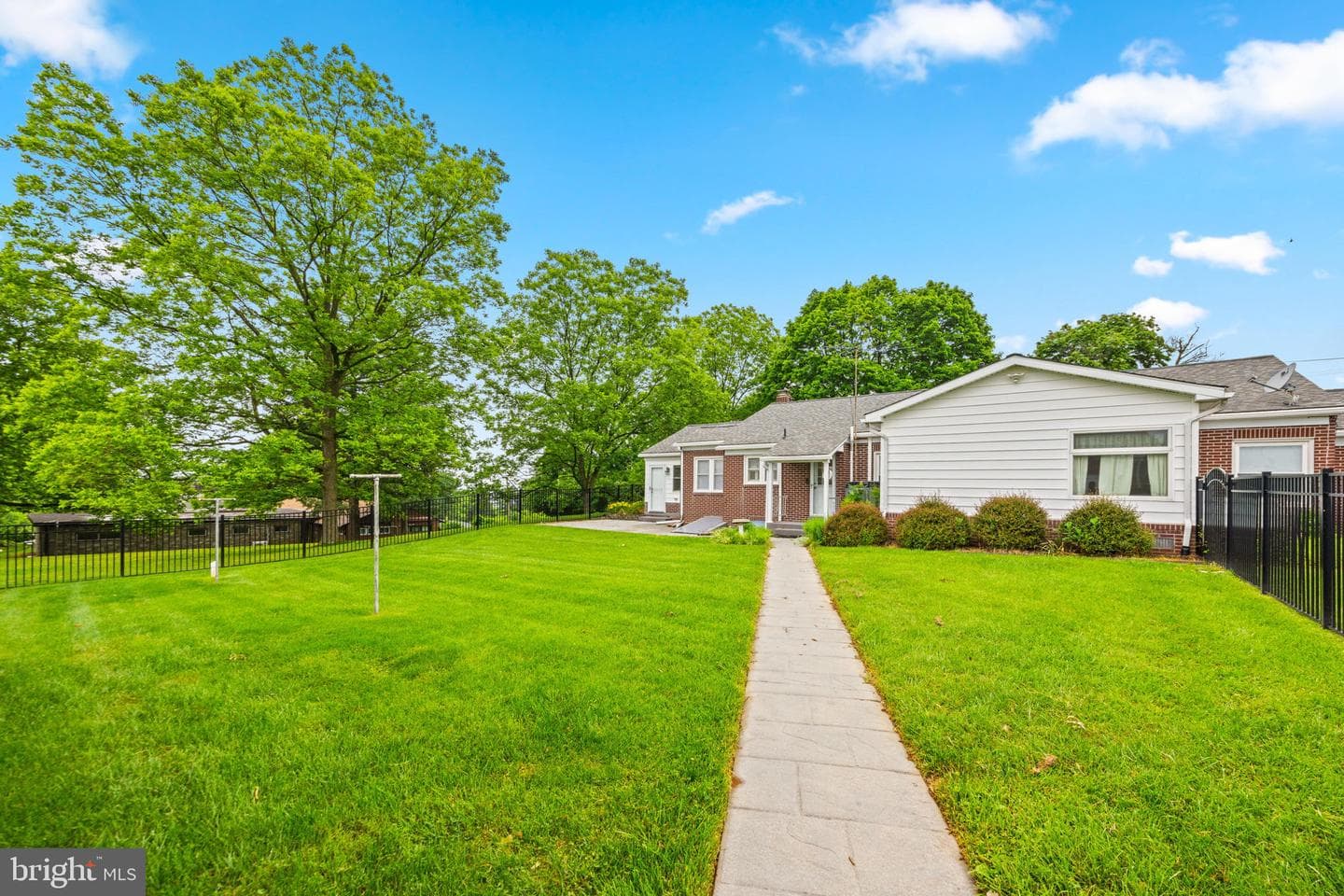 2883 Park Avenue photo 6