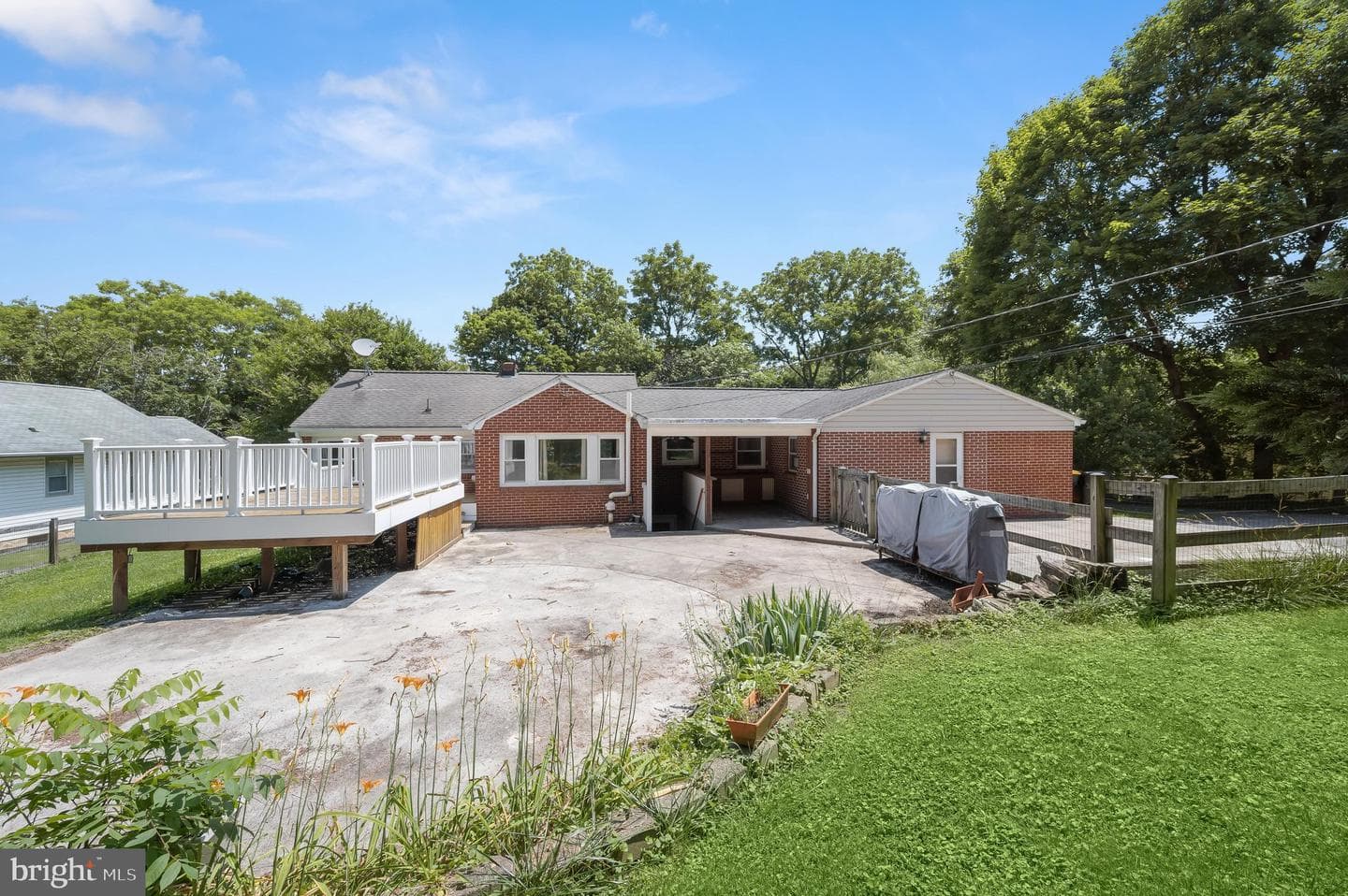 7416 Centre Street photo 61