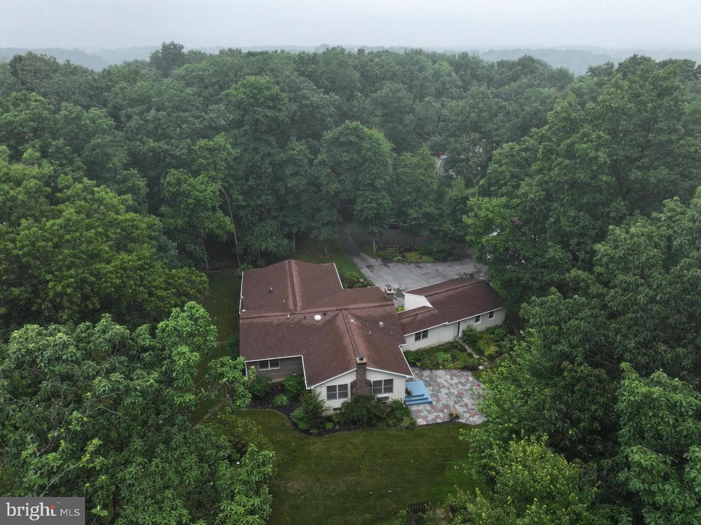 2404 Braddock Road photo 4
