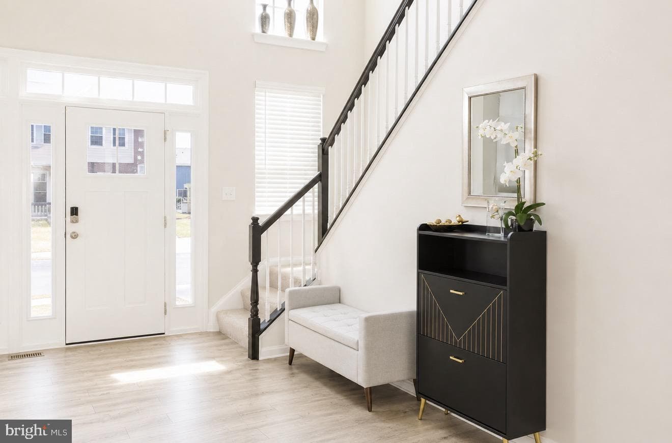 720 Scarlet Sky Drive photo 3