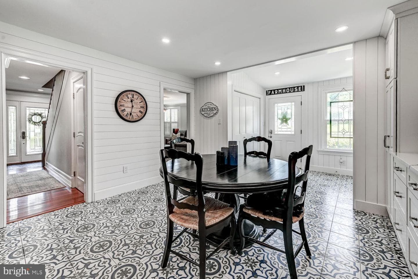 2546 Hollingsworth Road photo 15