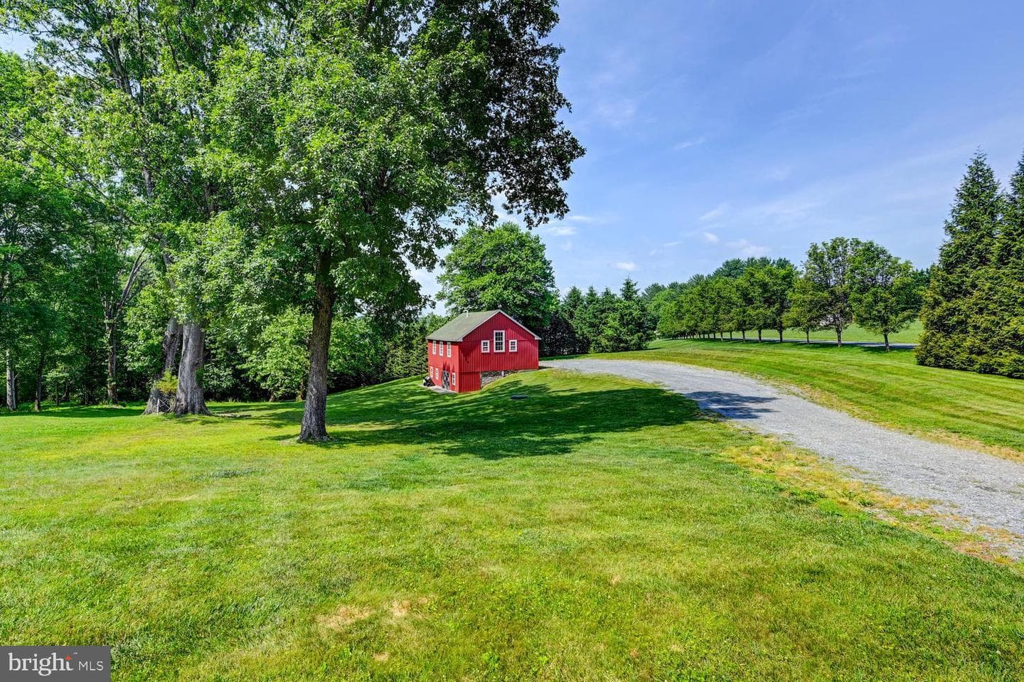 2546 Hollingsworth Road photo 43