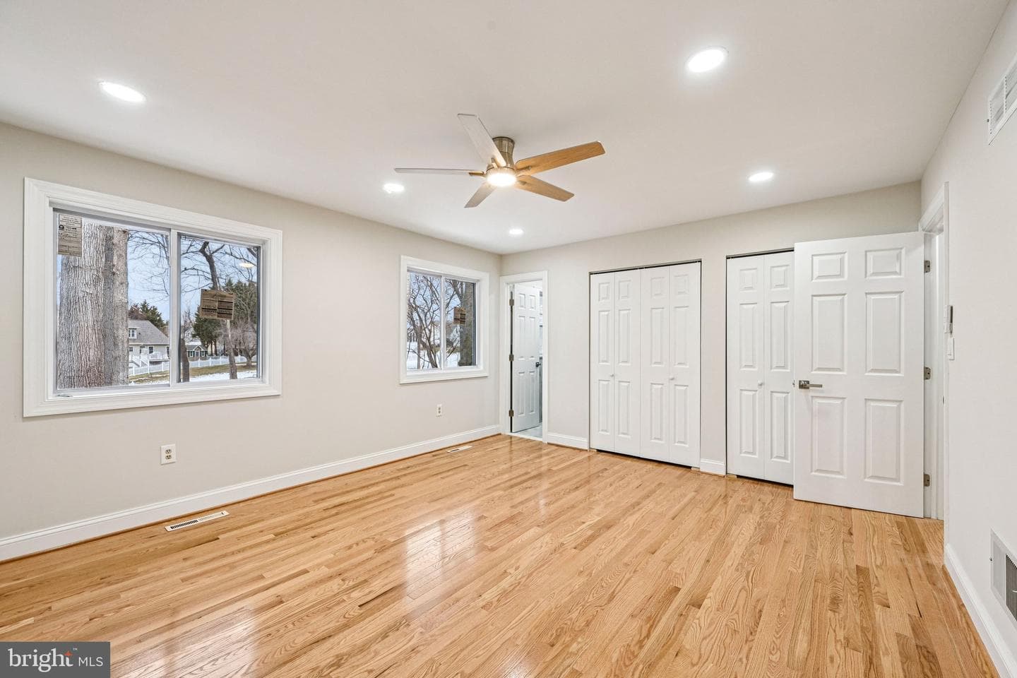 5806 Miriam Drive photo 25