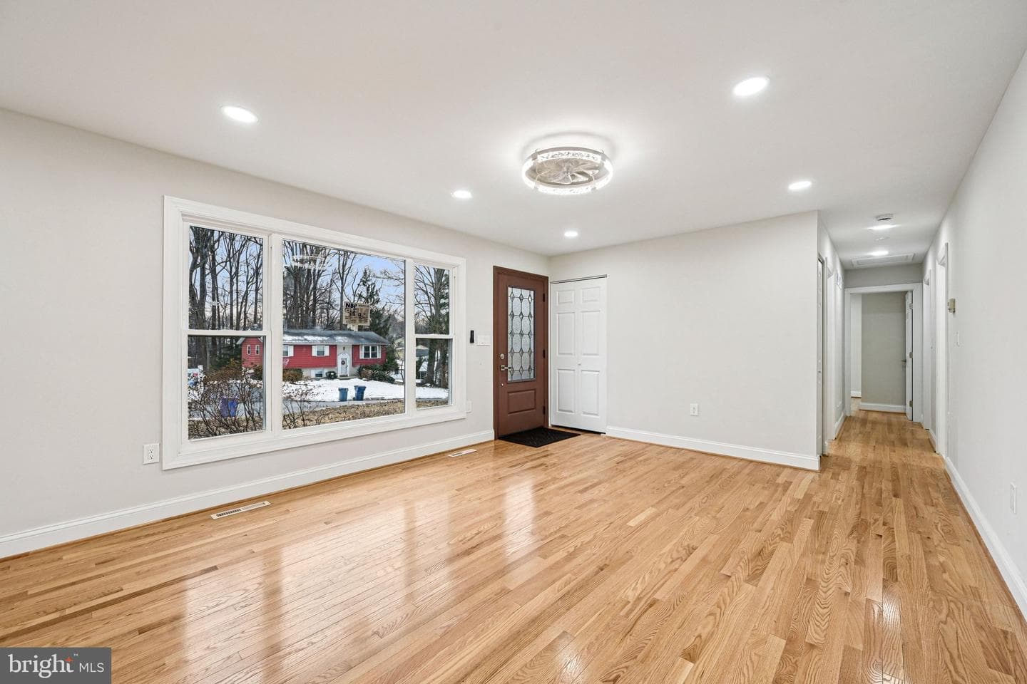 5806 Miriam Drive photo 8