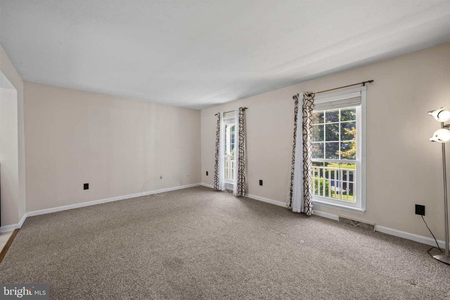 785 Woodsman Circle photo 9