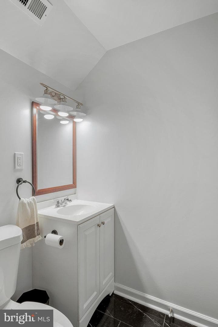 1003 Berkley Dr photo 24