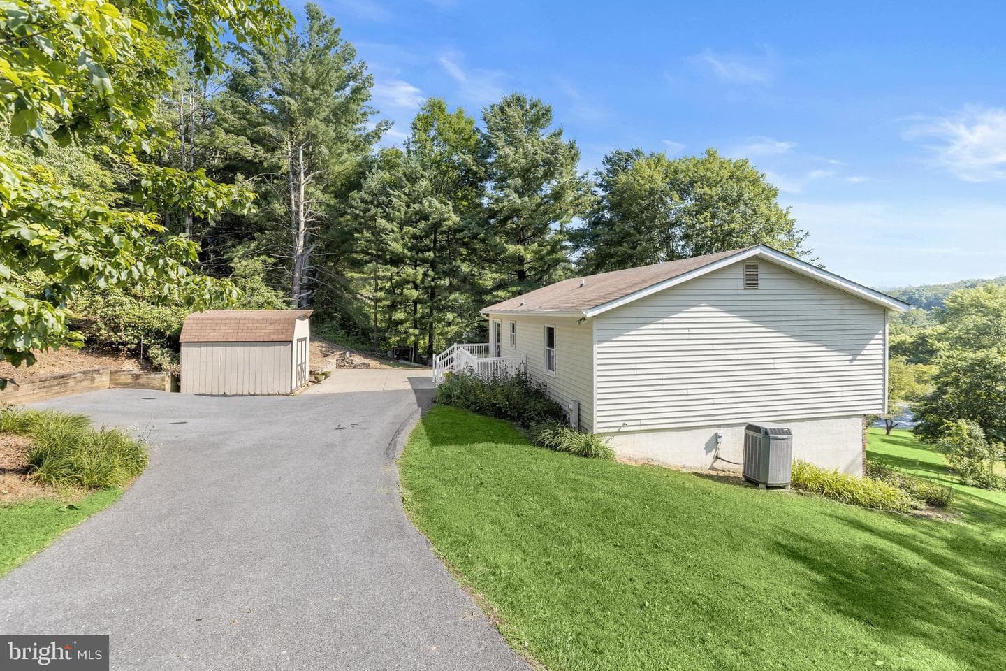 308 Waterview Court photo 41