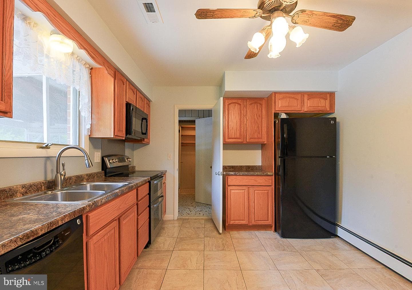 313 Wayne Avenue photo 19
