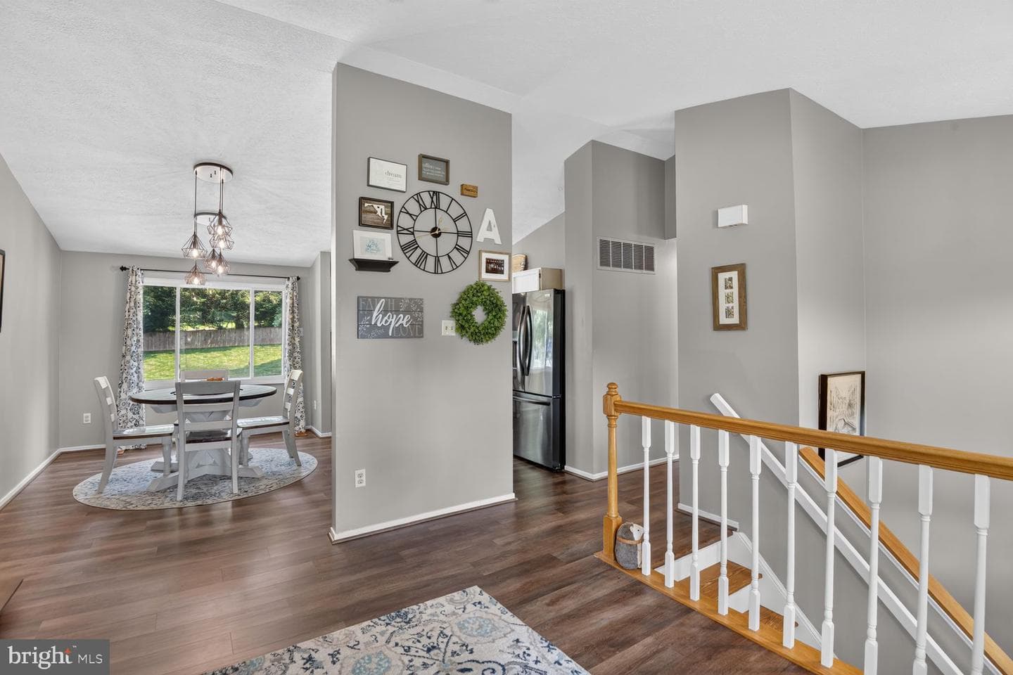 1686 Gemini Drive photo 4