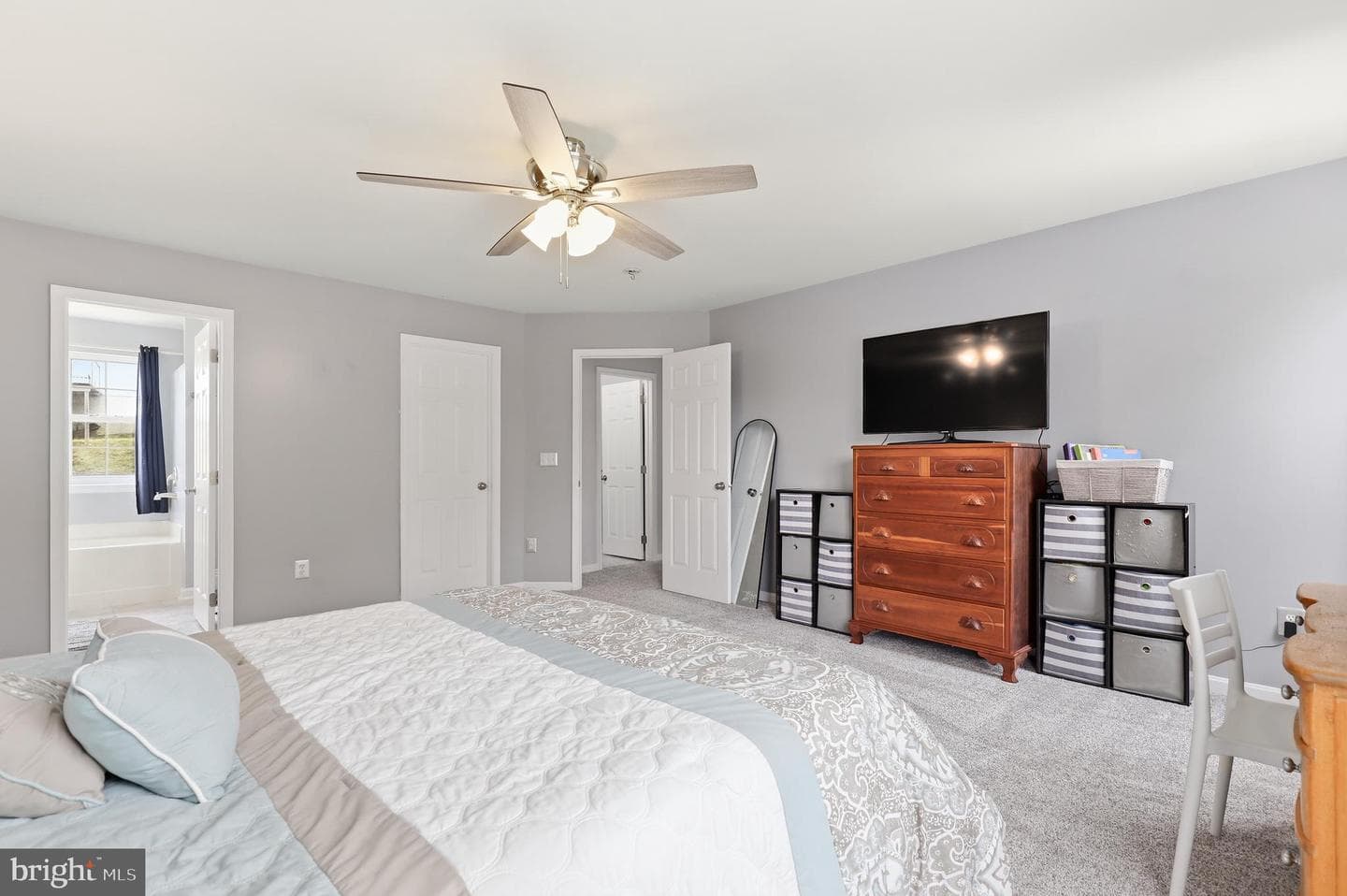 357 Buckingham Way photo 22