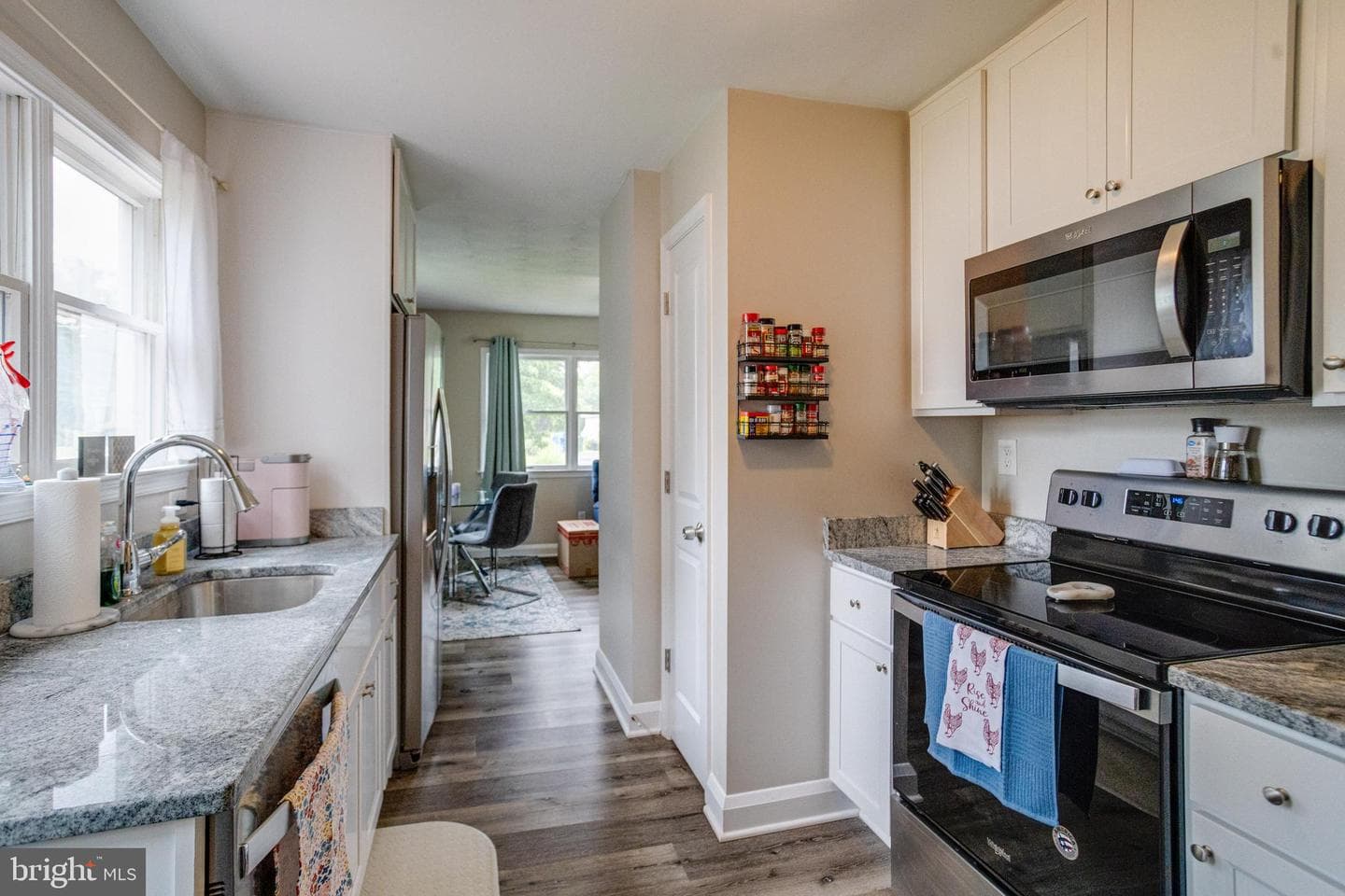 2552 Arthur Avenue photo 18