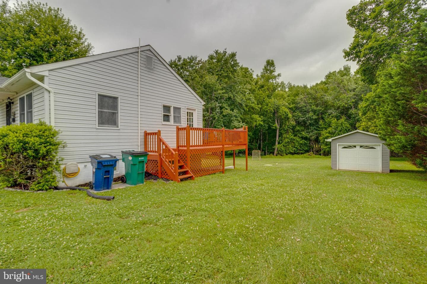 2552 Arthur Avenue photo 49
