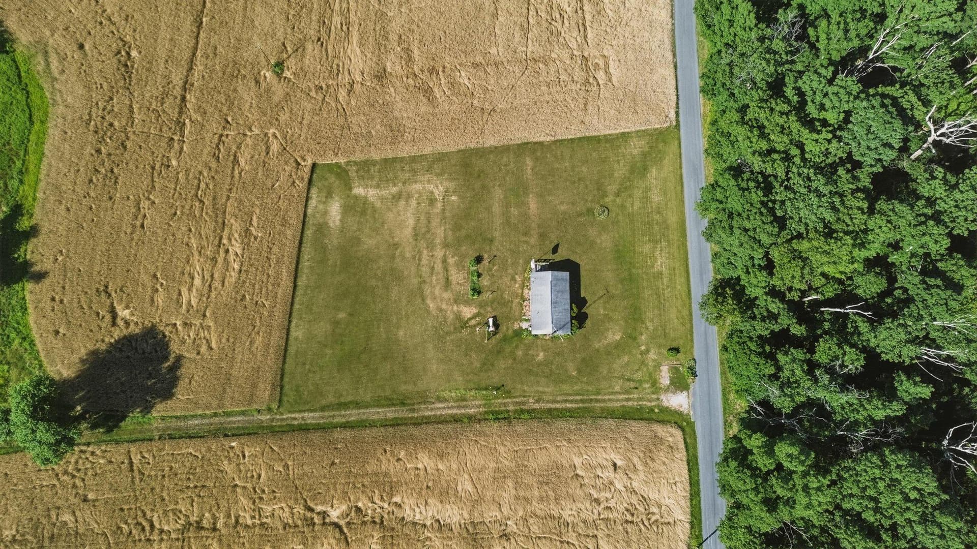 2519 & 2511 Robert Arthur Road photo 10