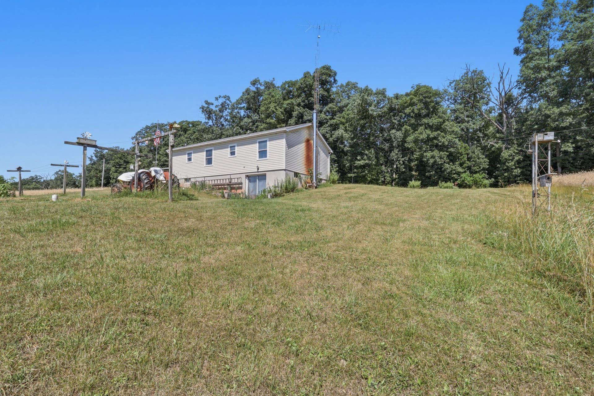2519 & 2511 Robert Arthur Road photo 41