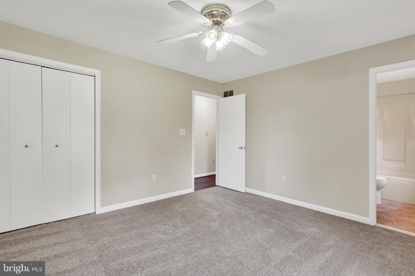 4724 Trail Court photo 18