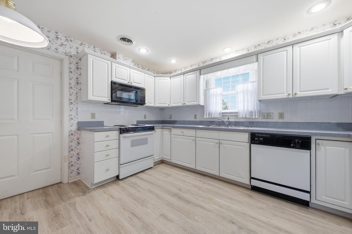 2820 Carlisle Drive #15 photo 15