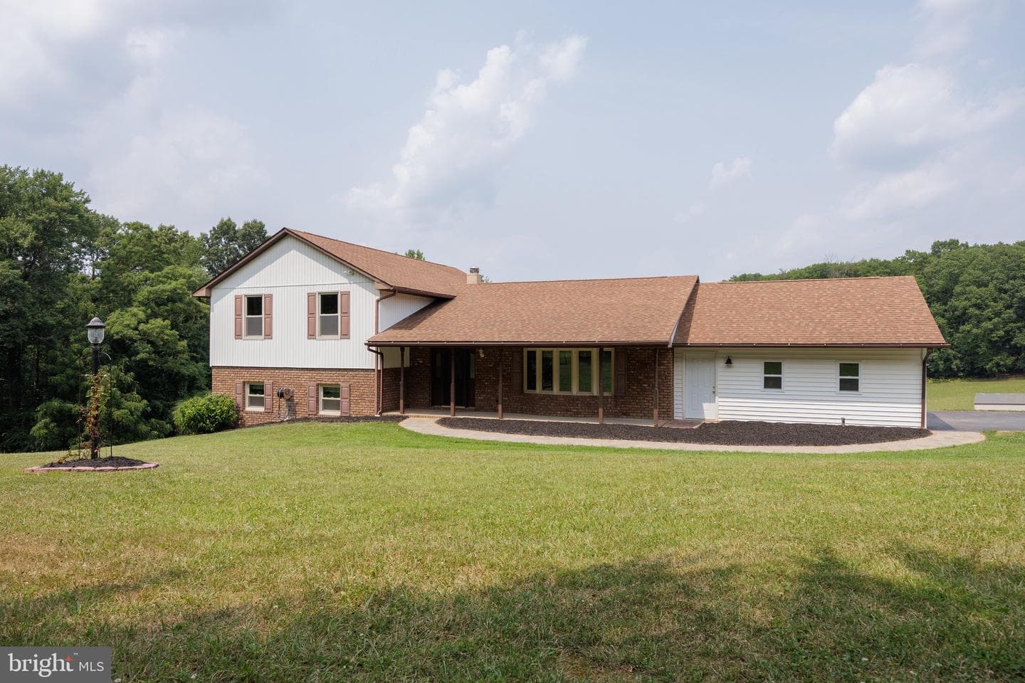 1951 Albert Rill Road photo 2