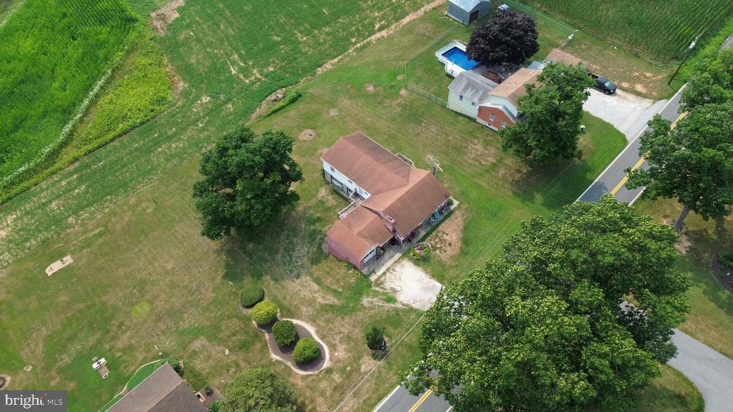 4715 Maple Grove Road, Hampstead