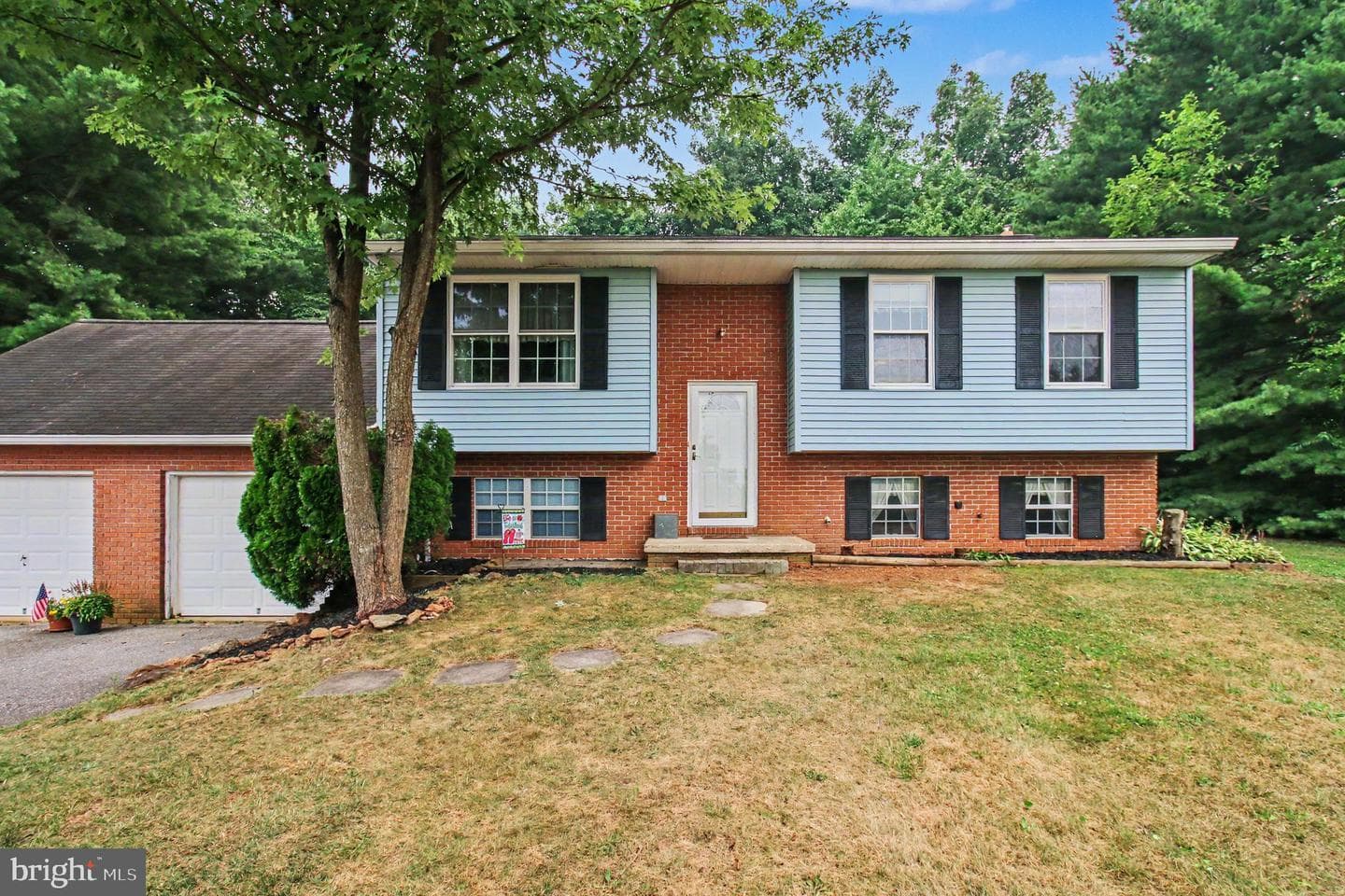 2564 Mindi Drive, Manchester