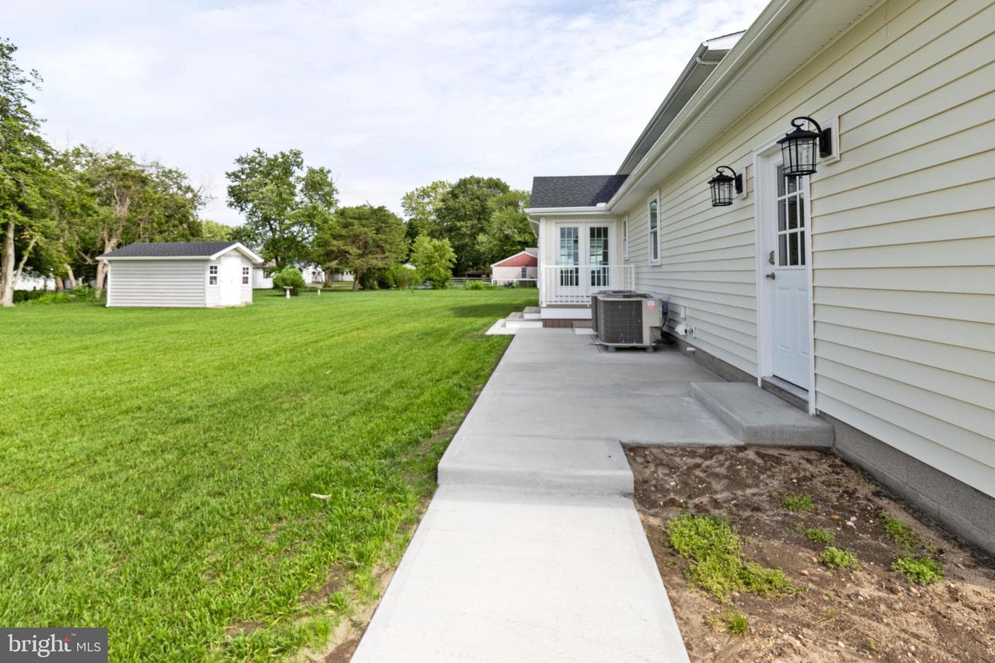 405 Collins Avenue photo 45