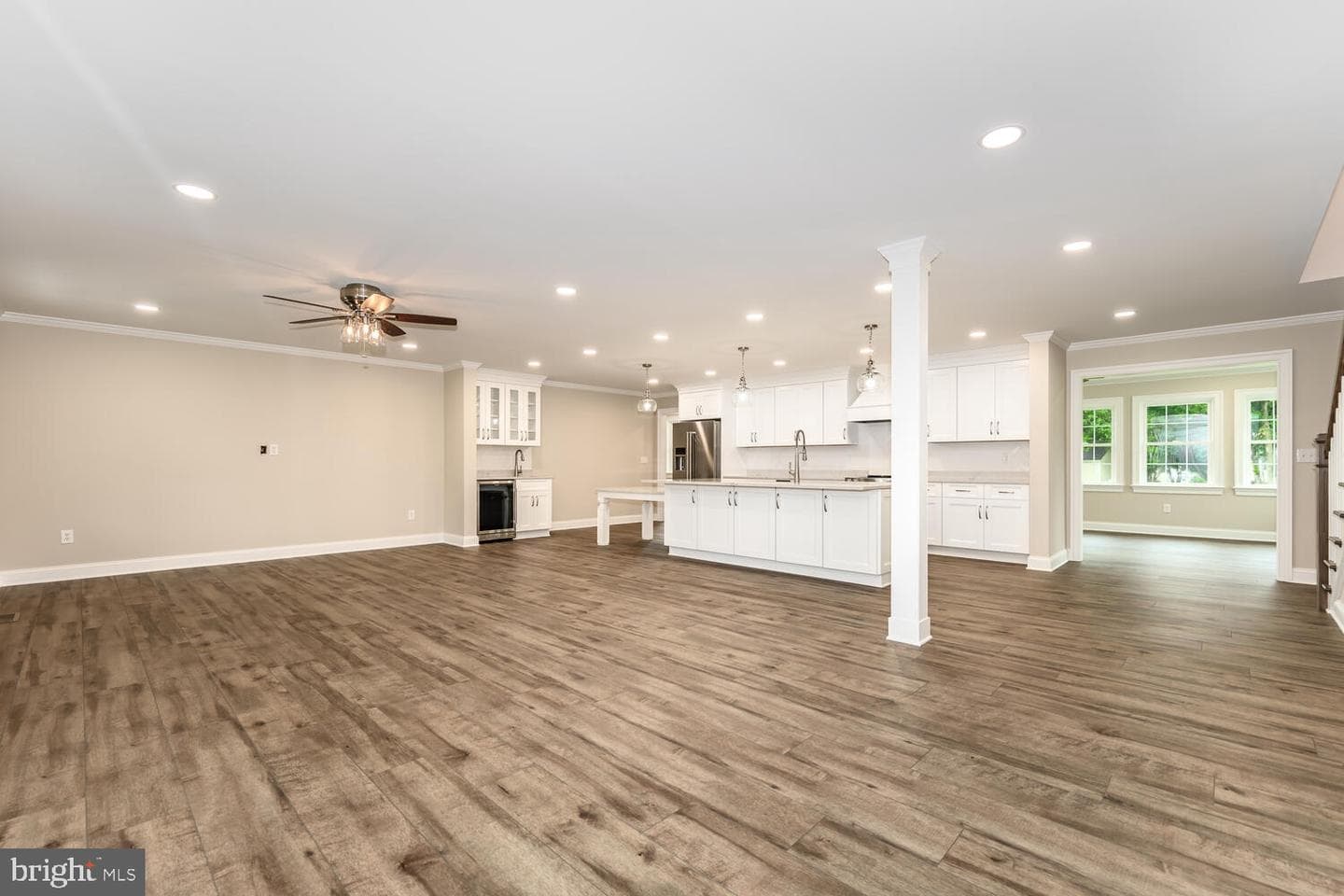 405 Collins Avenue photo 6