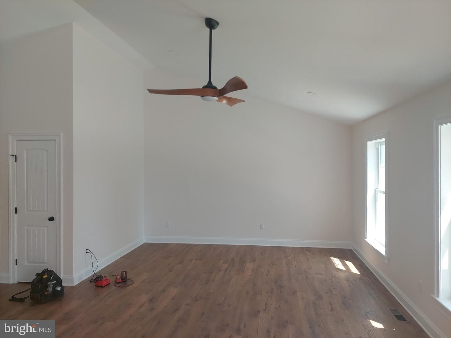 5914 Harvey Street photo 4