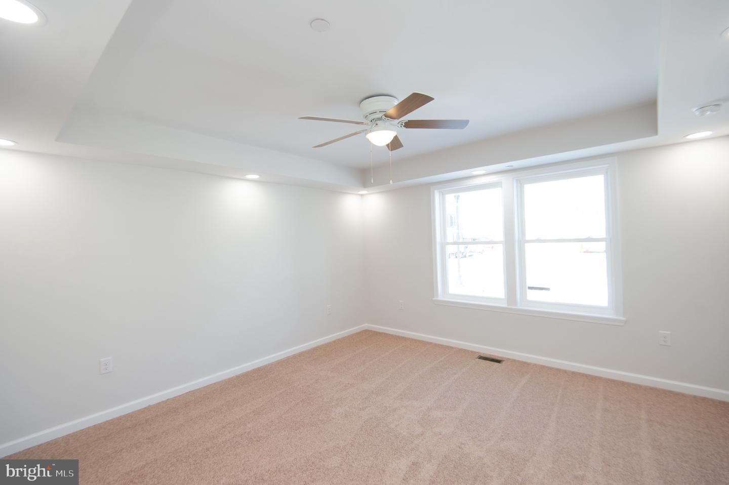 107 Railroad Avenue photo 16
