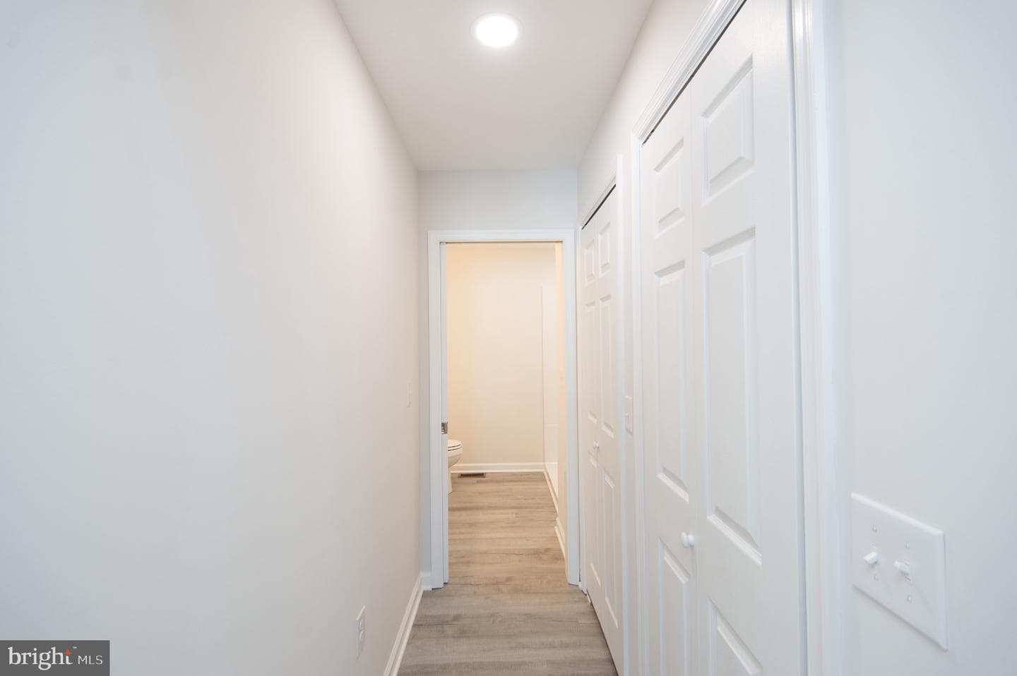 107 Railroad Avenue photo 20