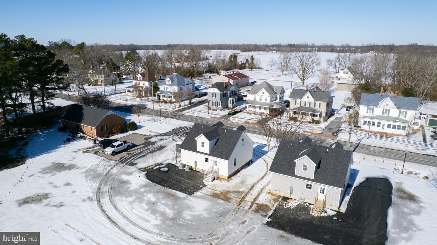 107 Railroad Avenue photo 37