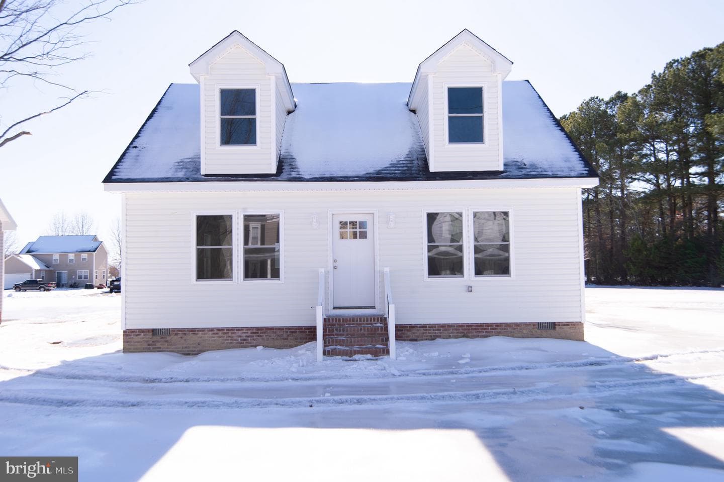 107 Railroad Avenue photo 4