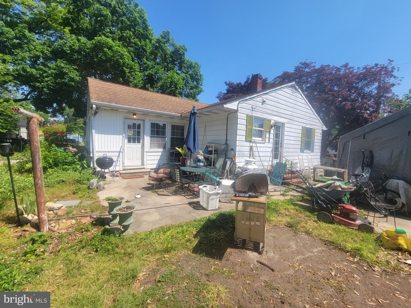 302 Noble Street photo 10