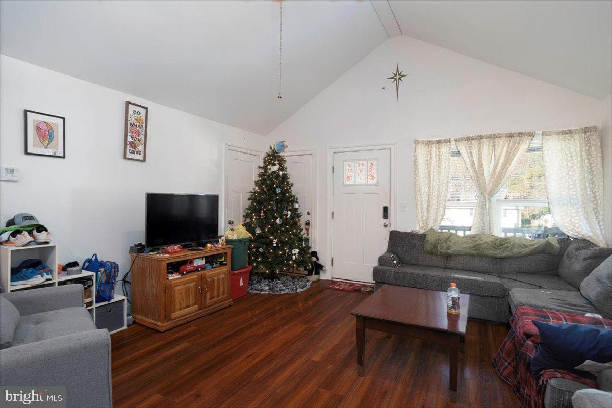 128 South Street photo 6