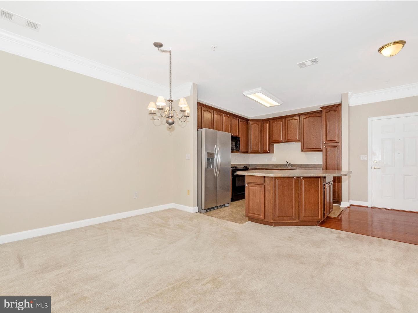 120 Burgess Hill Way #207 photo 12