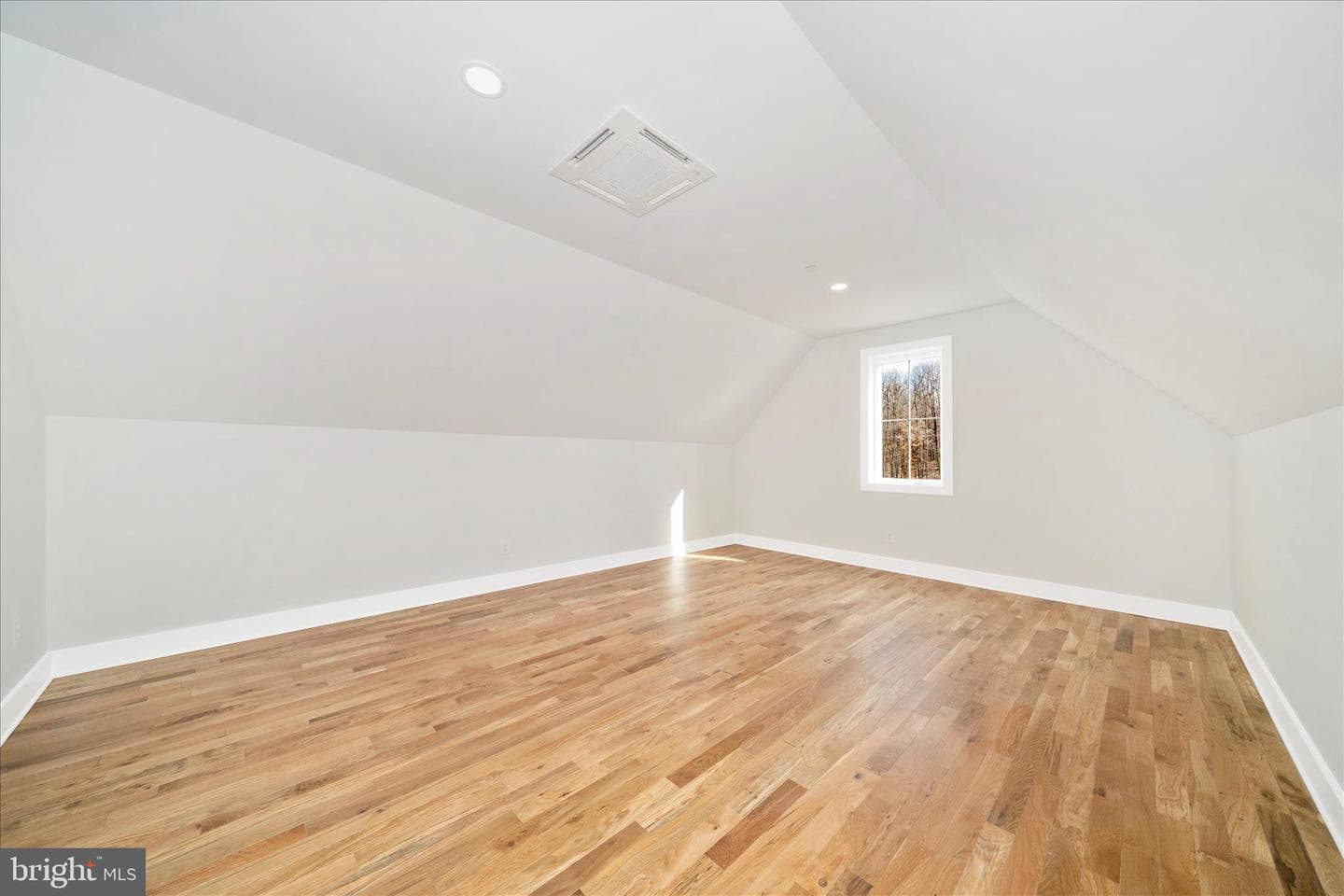 15030 New Windsor Road photo 34