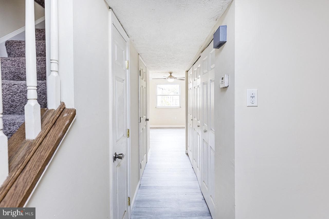 122 Sandalwood Court photo 19