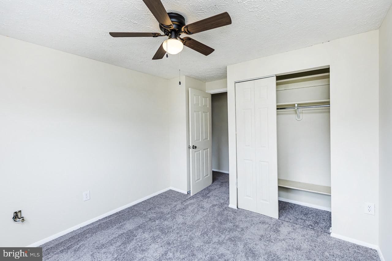 122 Sandalwood Court photo 21