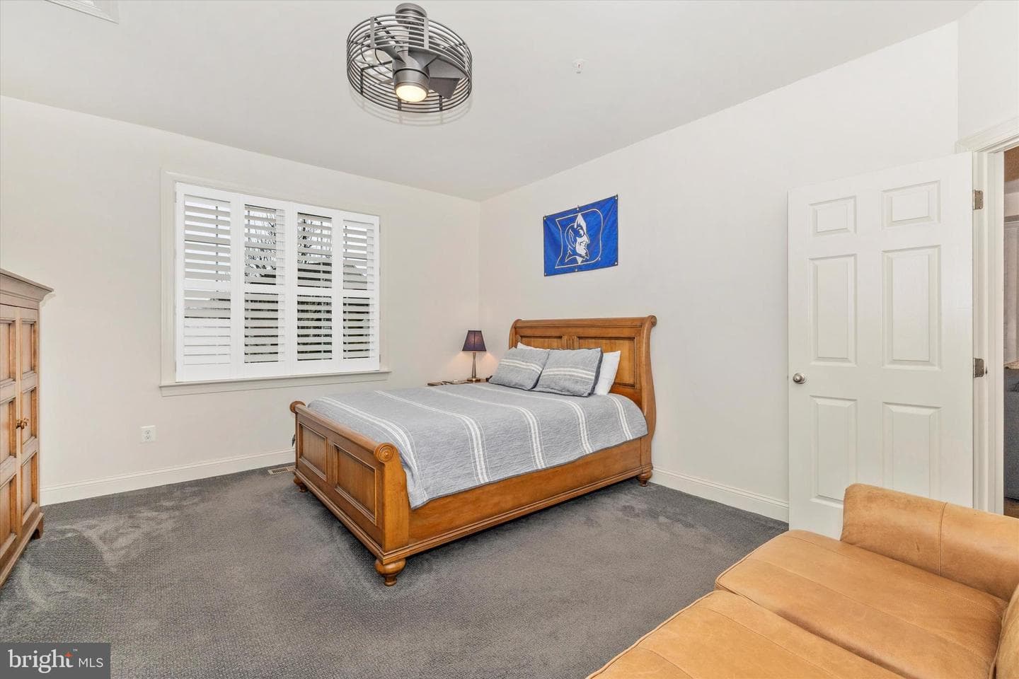 520 Isaac Russell Street photo 22