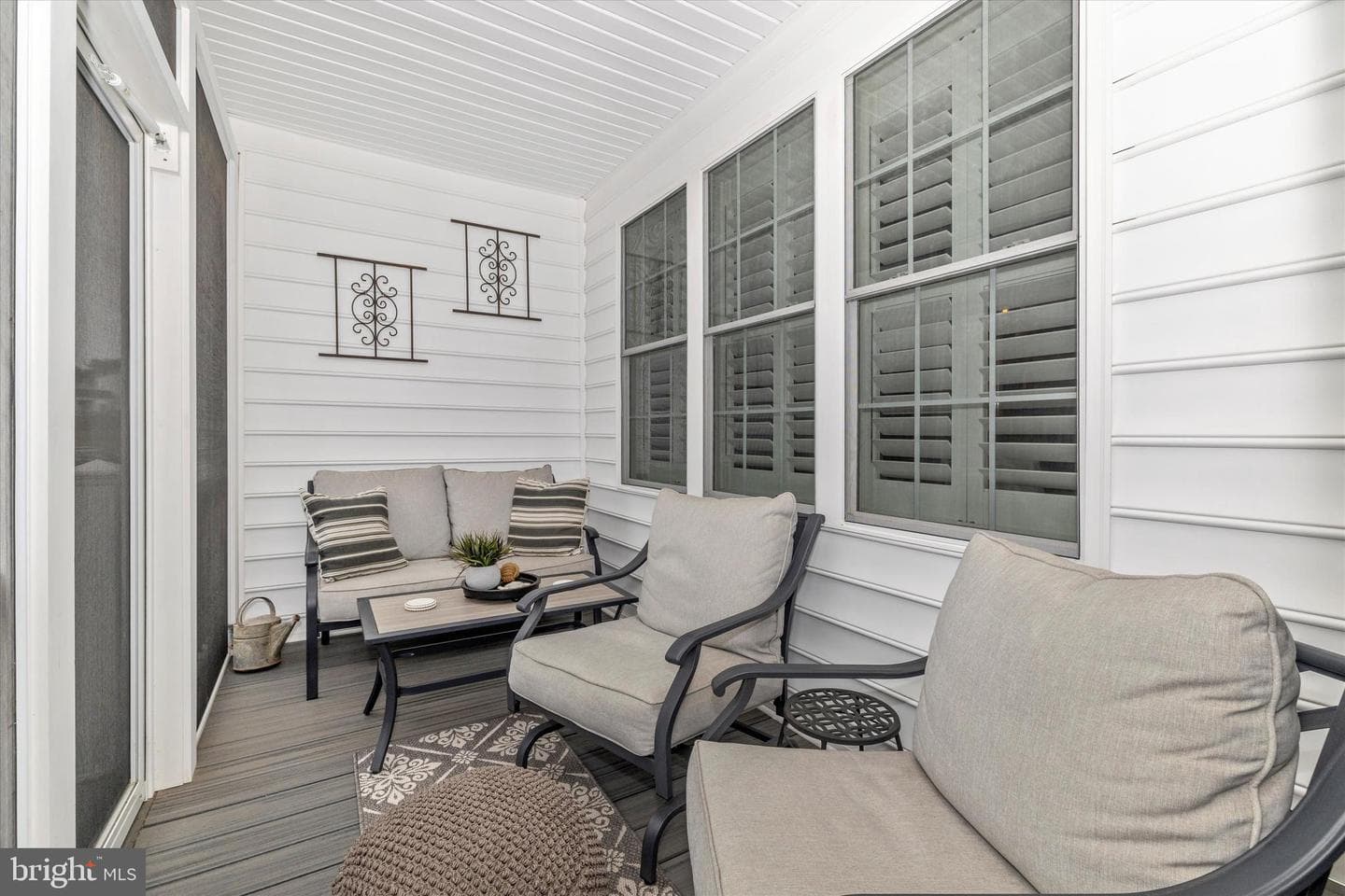 520 Isaac Russell Street photo 40