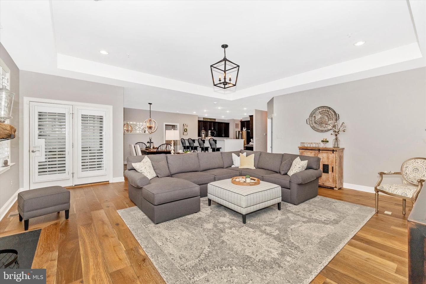 520 Isaac Russell Street photo 8
