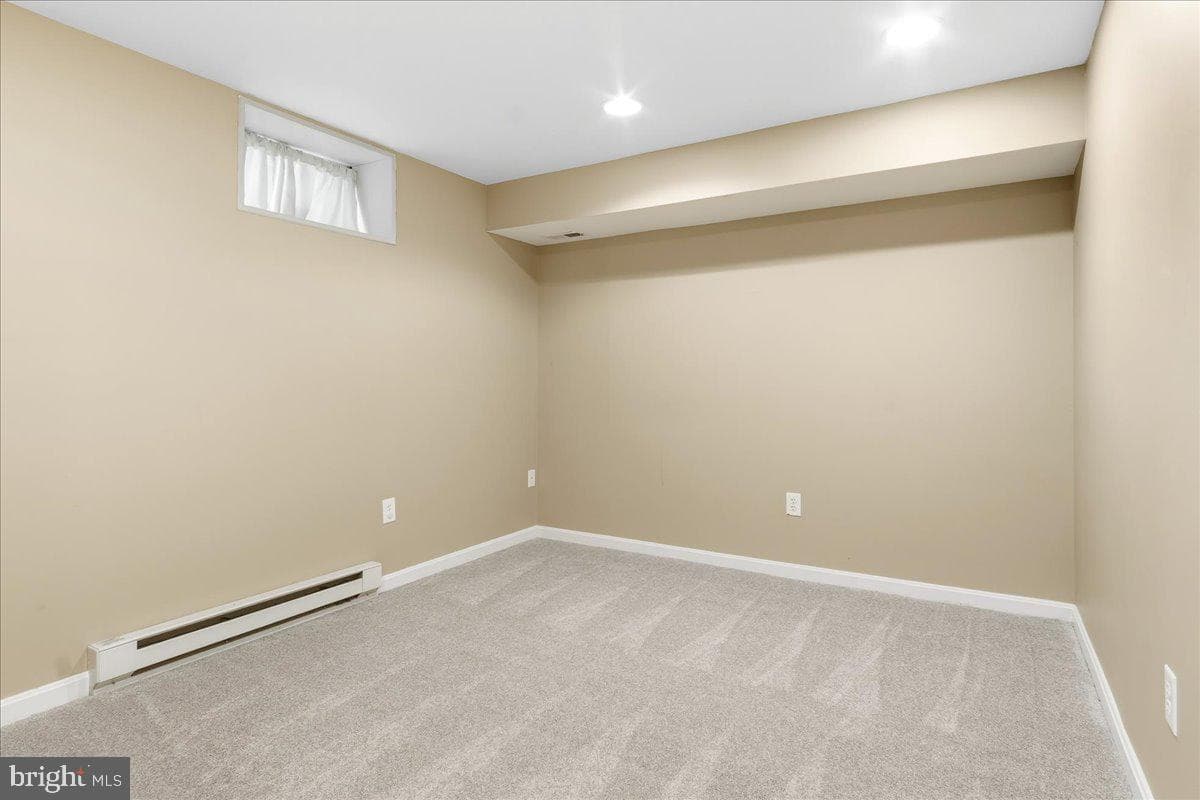 2110 Foxfield photo 35