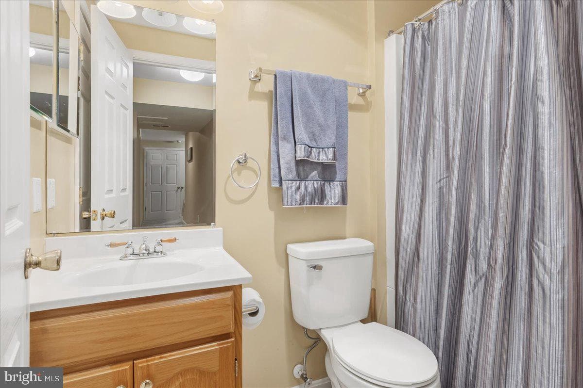 2110 Foxfield photo 38