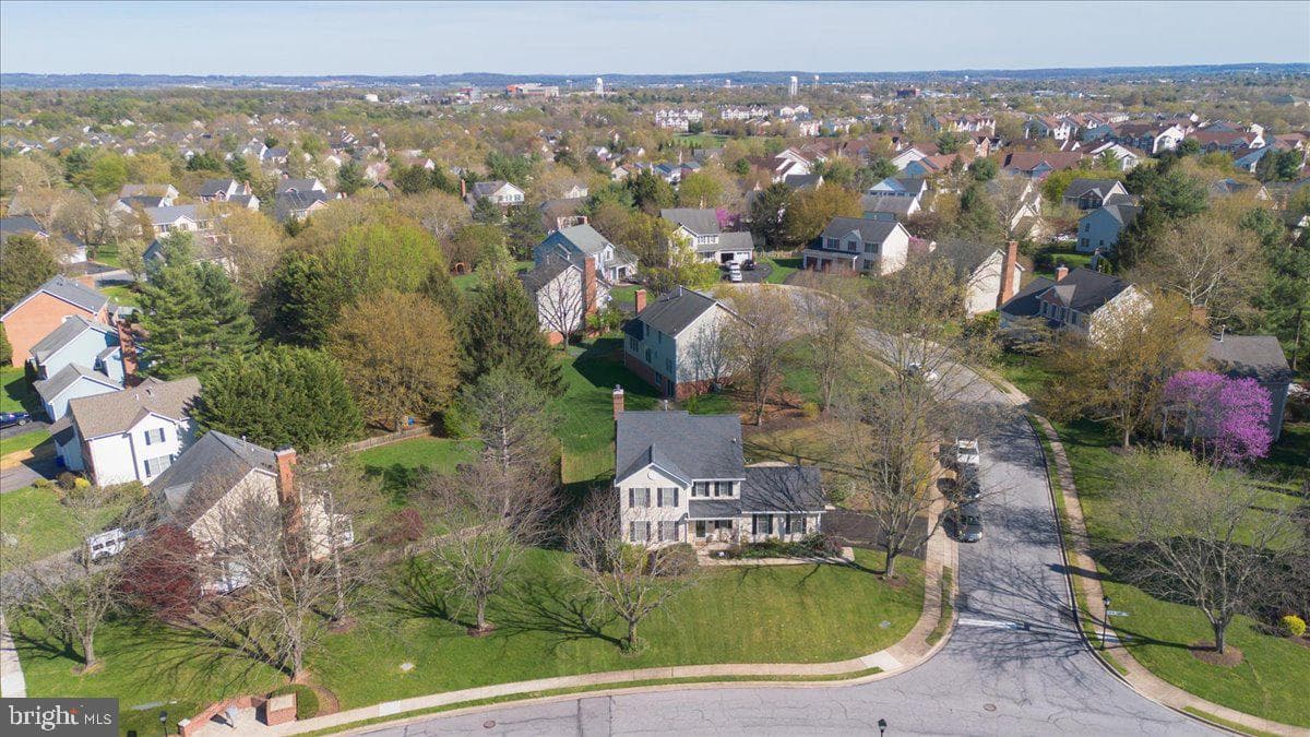 2110 Foxfield photo 45