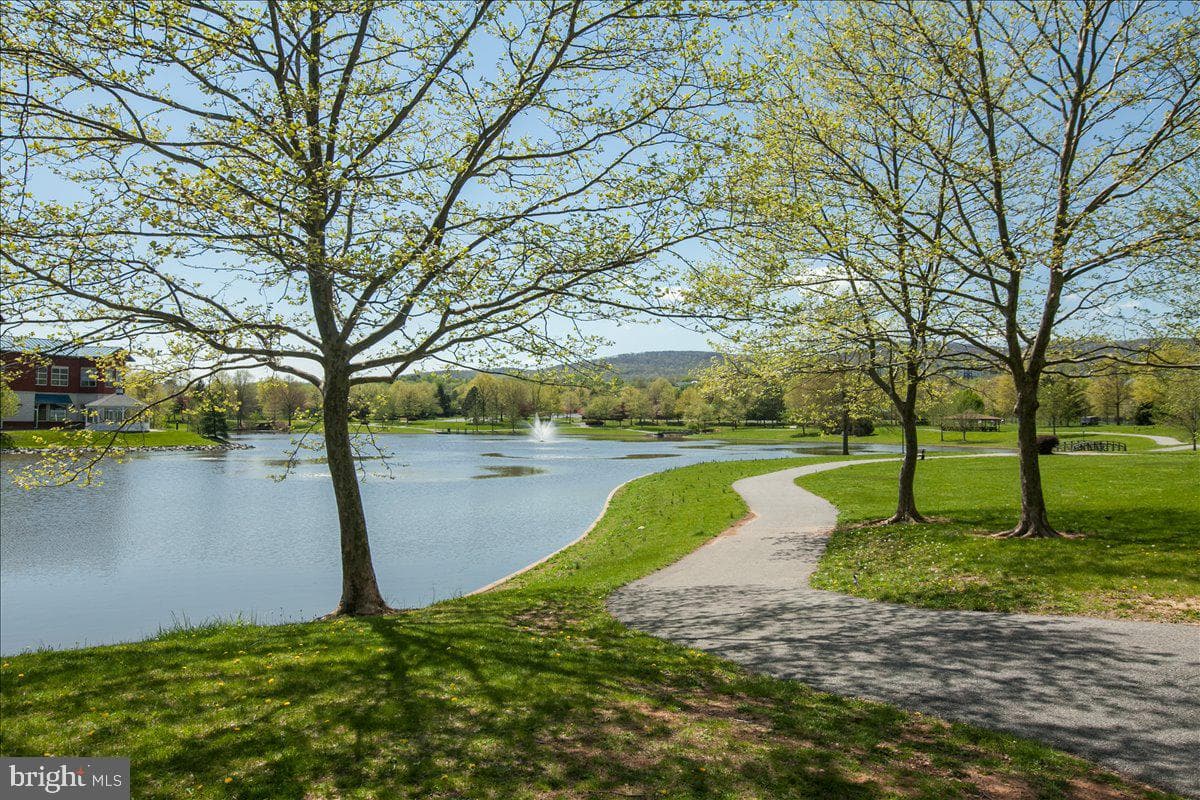2110 Foxfield photo 54