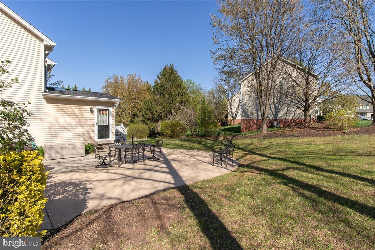 2110 Foxfield photo 6