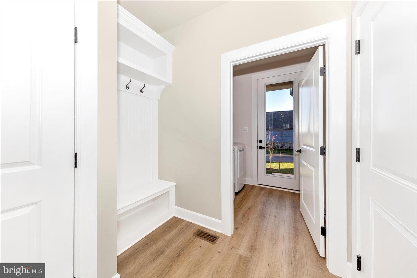 413 Bucklebury Lane photo 34