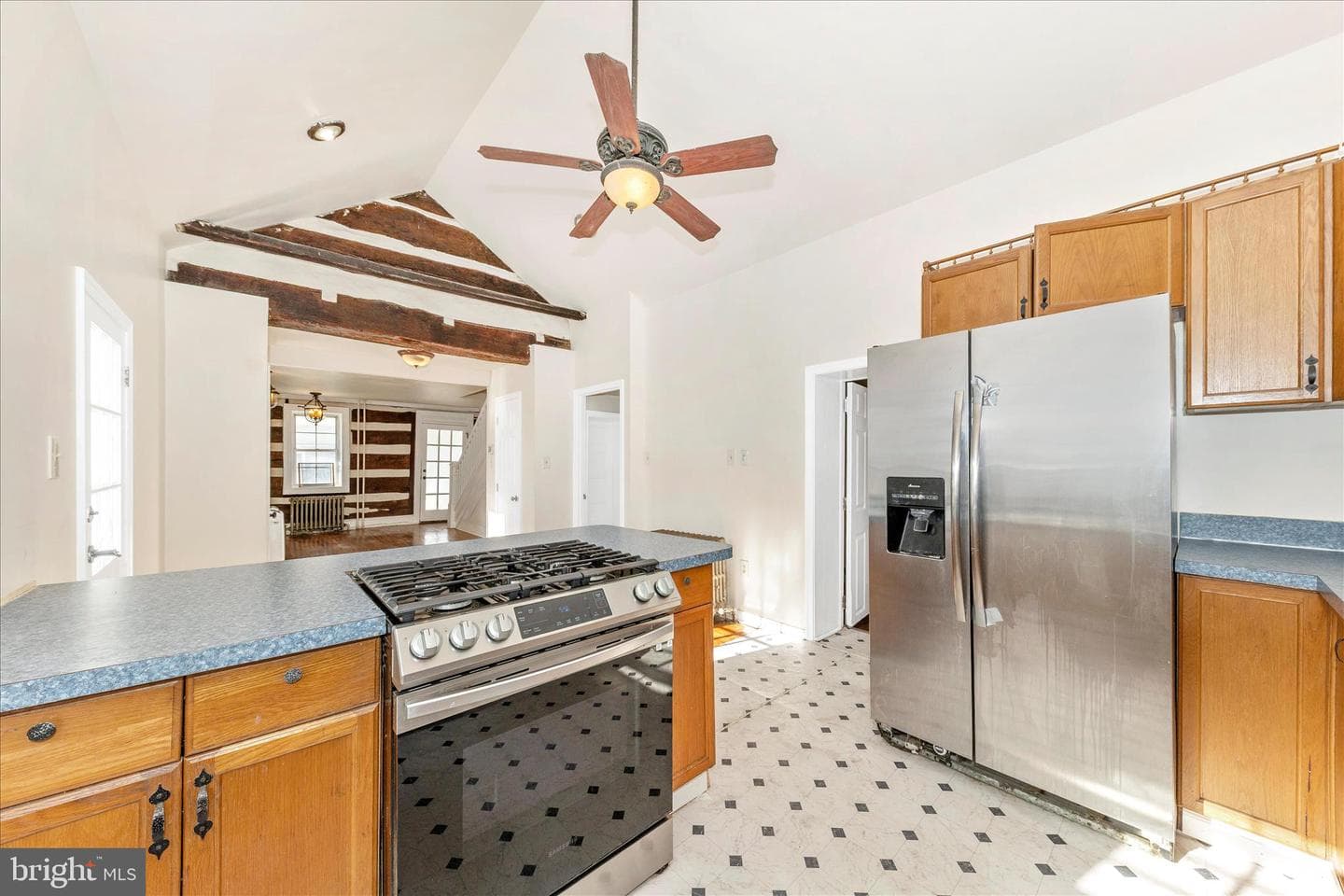 230 Knoxville Road photo 11
