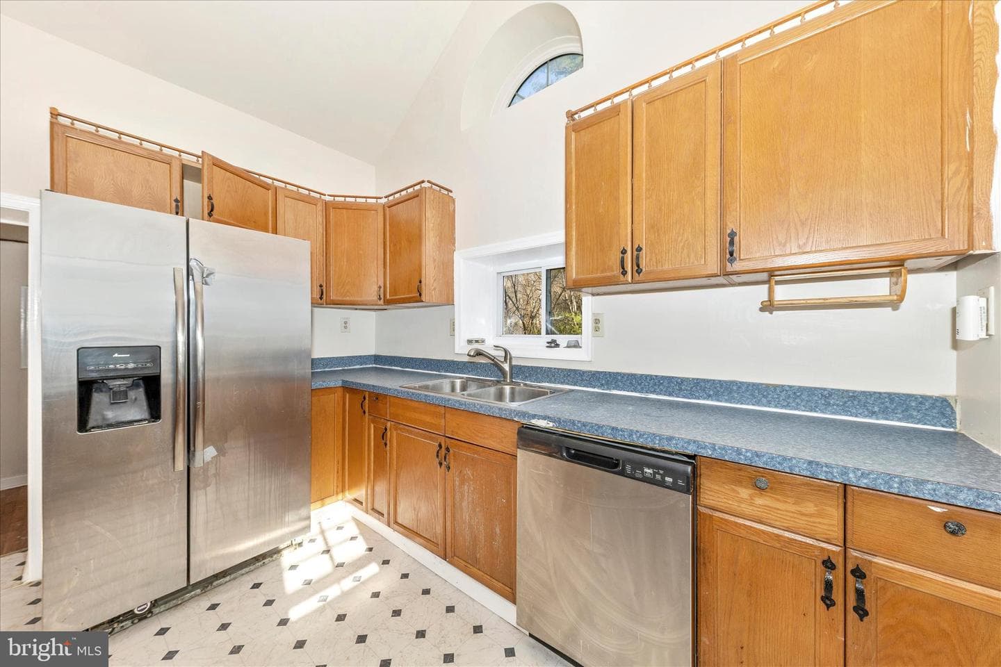 230 Knoxville Road photo 12